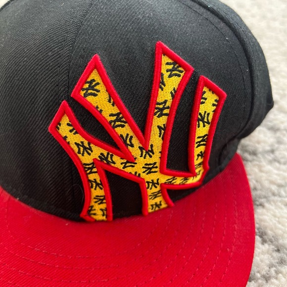 New York Yankees New Era 59FIFTY Fitted Baseball Hat Cap 7 5/8 - Picture 2 of 7